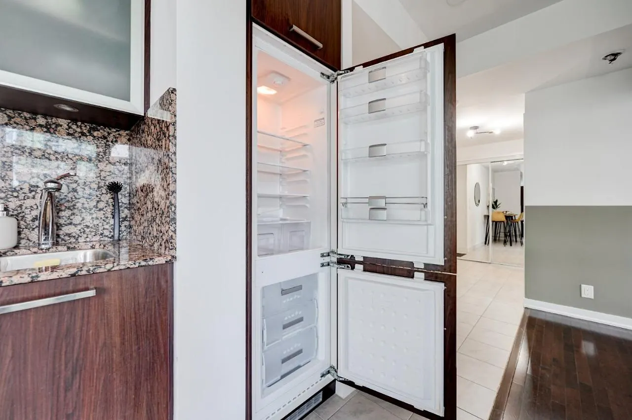 Signature Residence Toronto Apartment